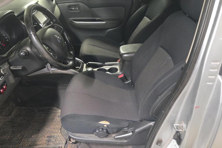 Mitsubishi L200 vaihtoauto