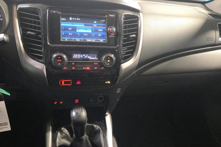 Mitsubishi L200 vaihtoauto