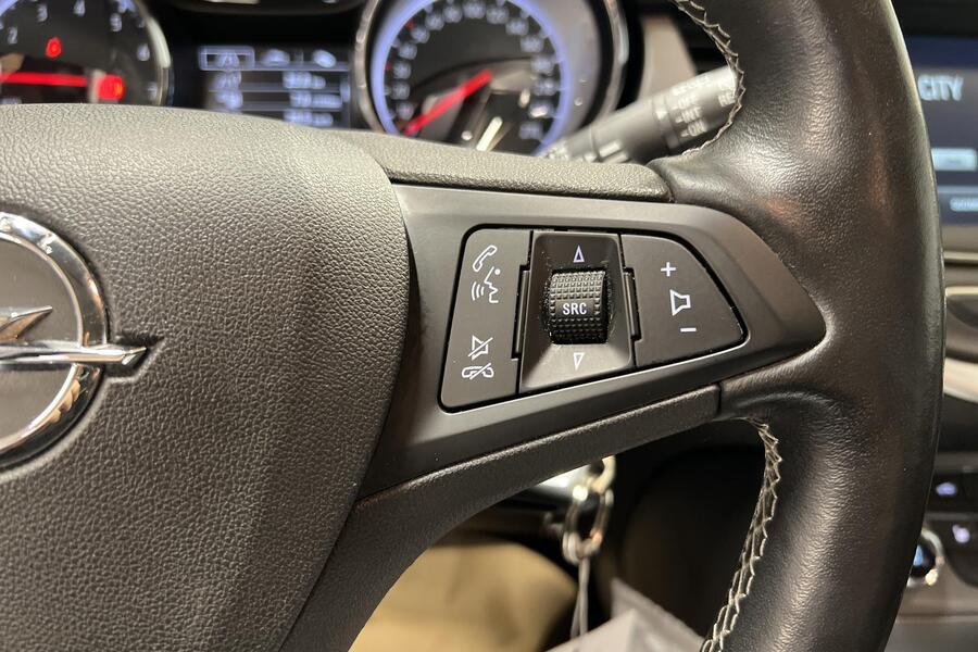 Opel Astra vaihtoauto