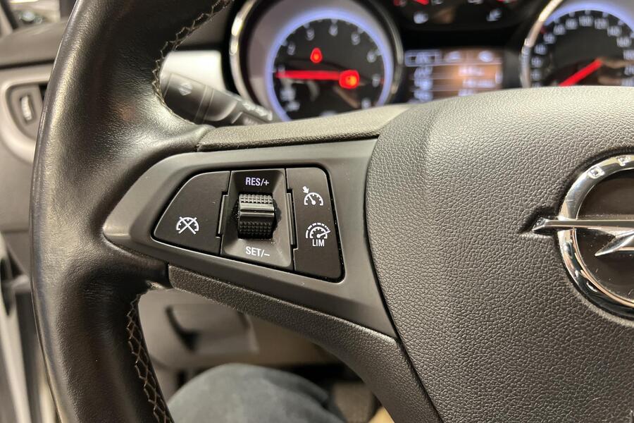 Opel Astra vaihtoauto