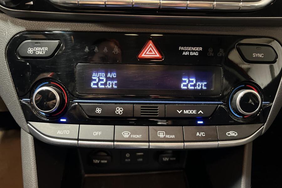 Hyundai IONIQ hybrid vaihtoauto