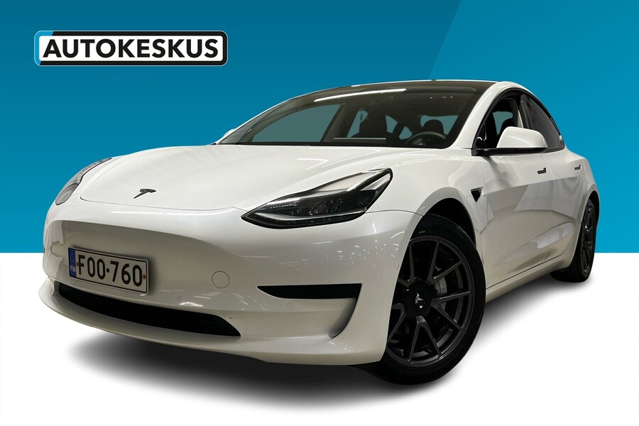 Tesla Model 3 vaihtoauto