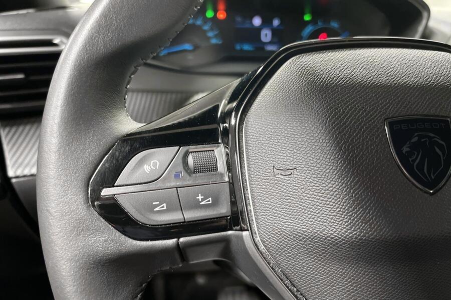 Peugeot e-2008 vaihtoauto