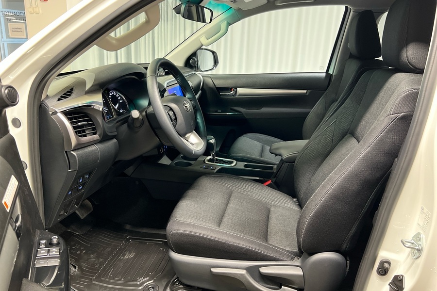 Toyota Hilux vaihtoauto