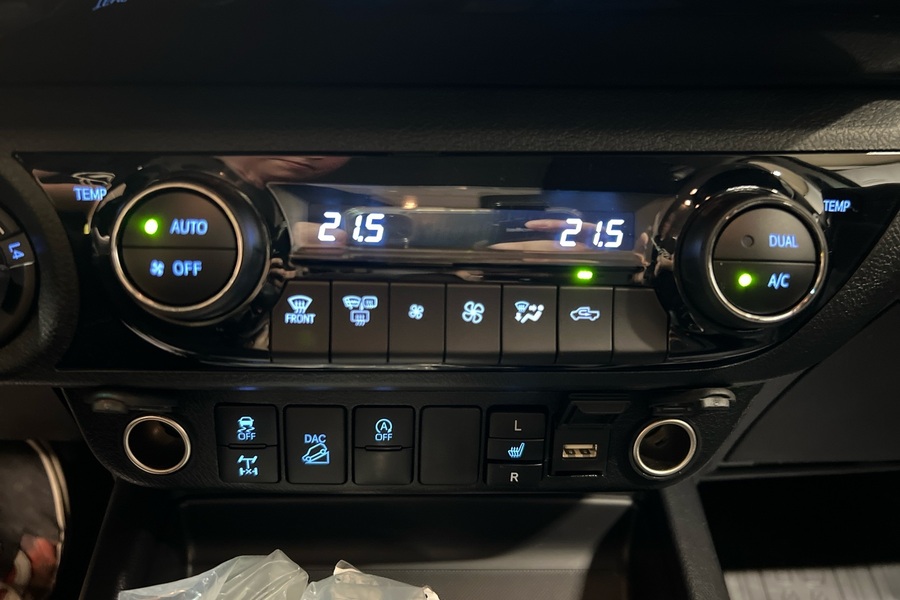 Toyota Hilux vaihtoauto