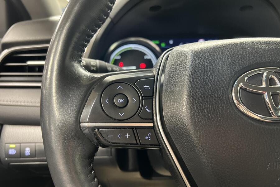 Toyota Camry vaihtoauto