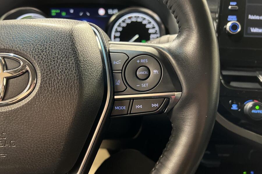 Toyota Camry vaihtoauto