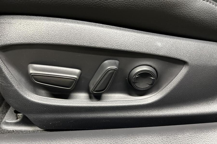 Toyota Camry vaihtoauto