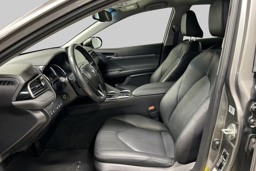 Toyota Camry vaihtoauto