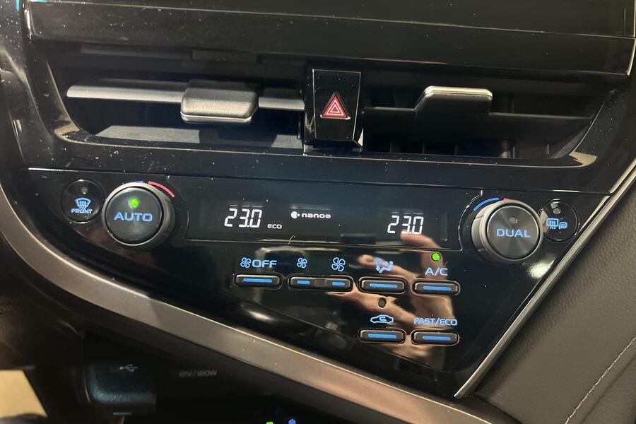 Toyota Camry vaihtoauto