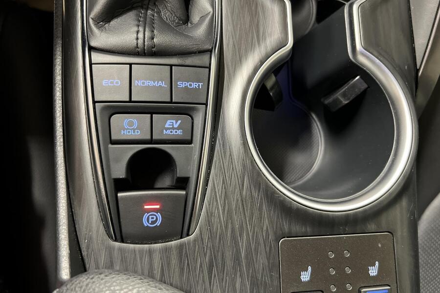 Toyota Camry vaihtoauto