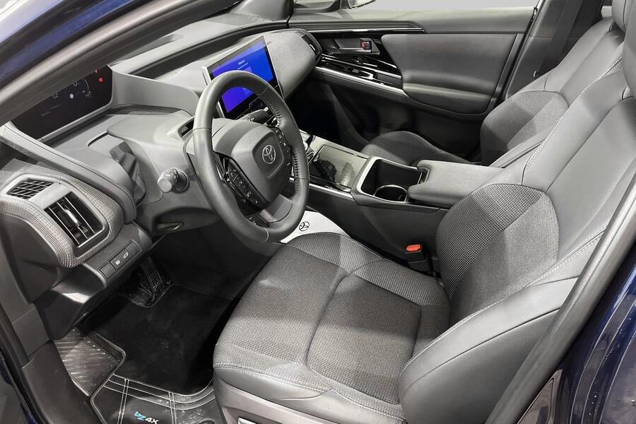 Toyota bZ4X vaihtoauto