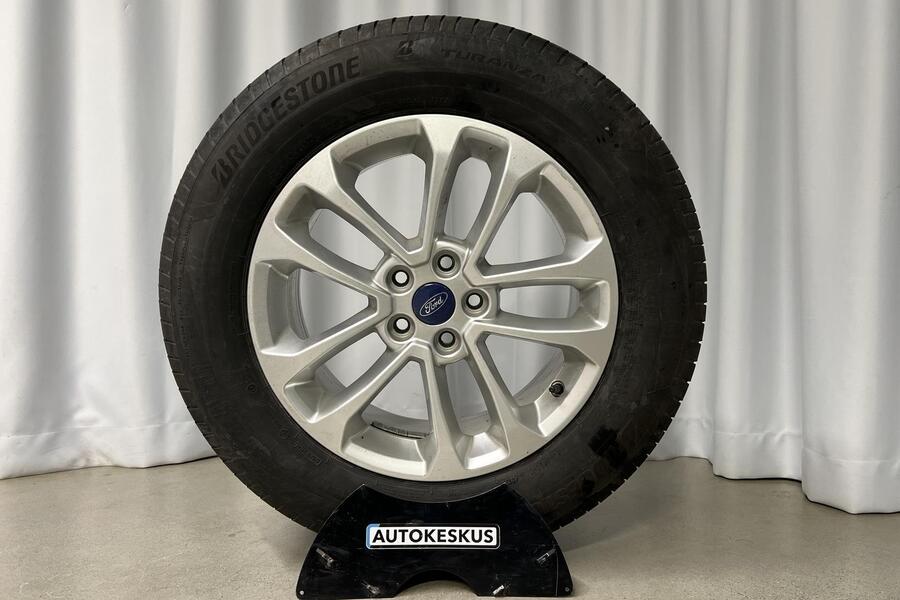 Ford Kuga vaihtoauto