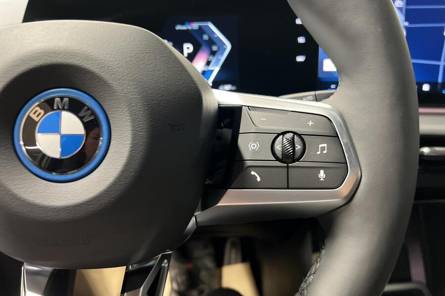 BMW iX1 vaihtoauto