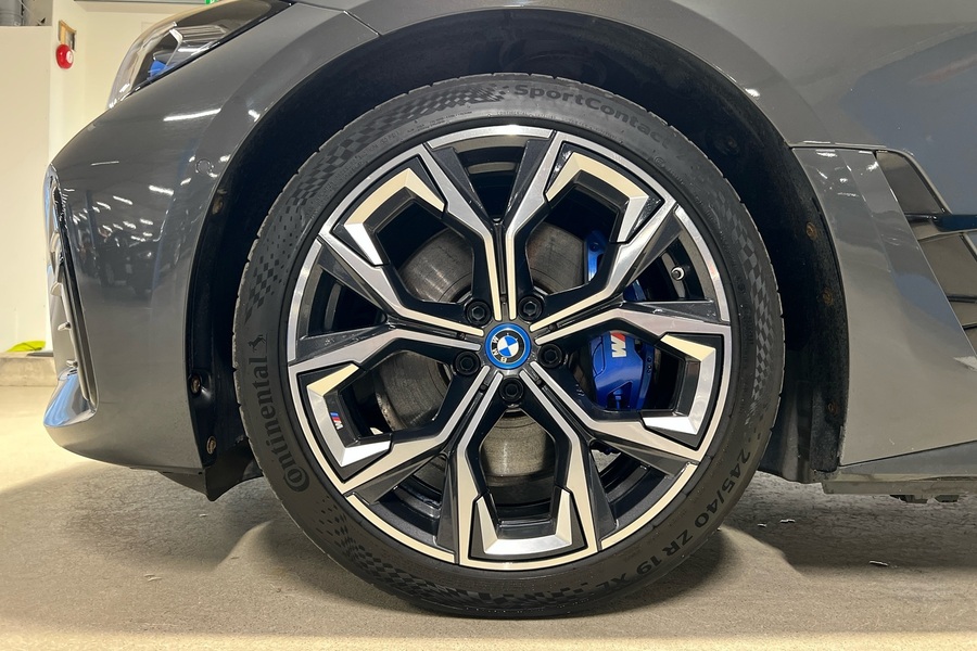BMW i4 vaihtoauto