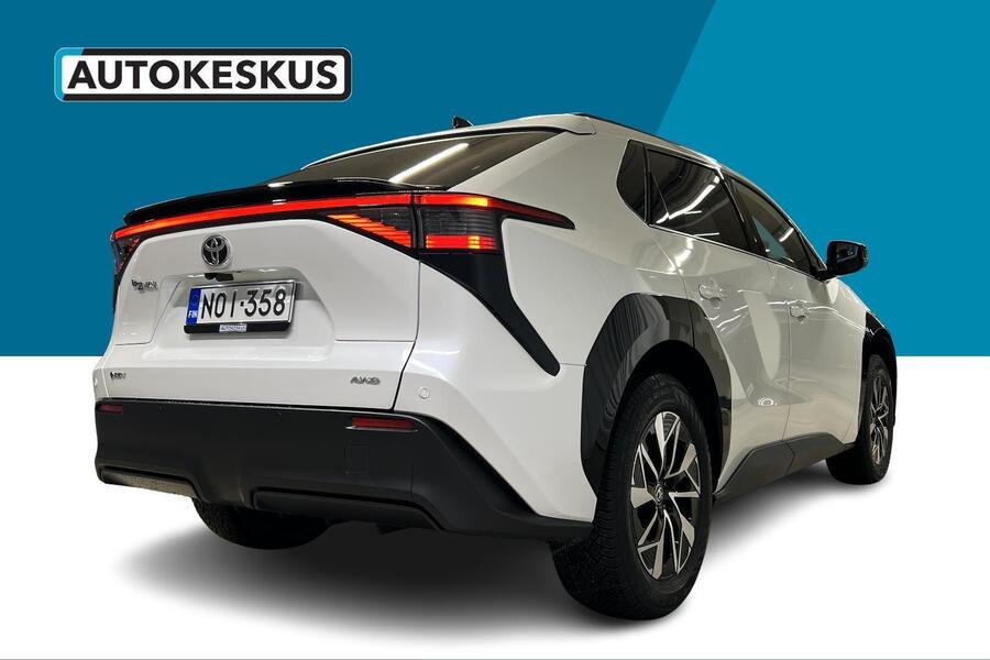 Toyota bZ4X vaihtoauto