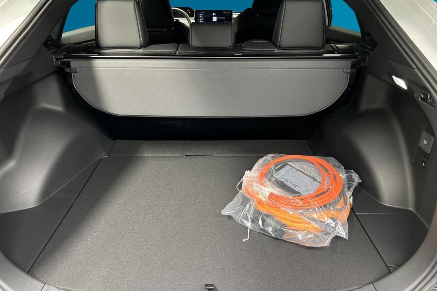 Toyota bZ4X vaihtoauto