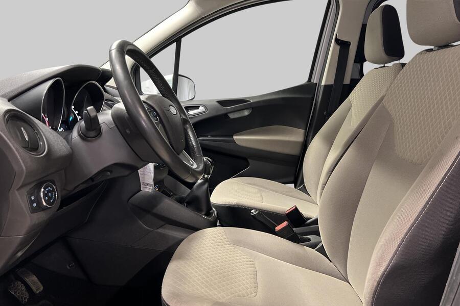 Ford Tourneo Courier vaihtoauto