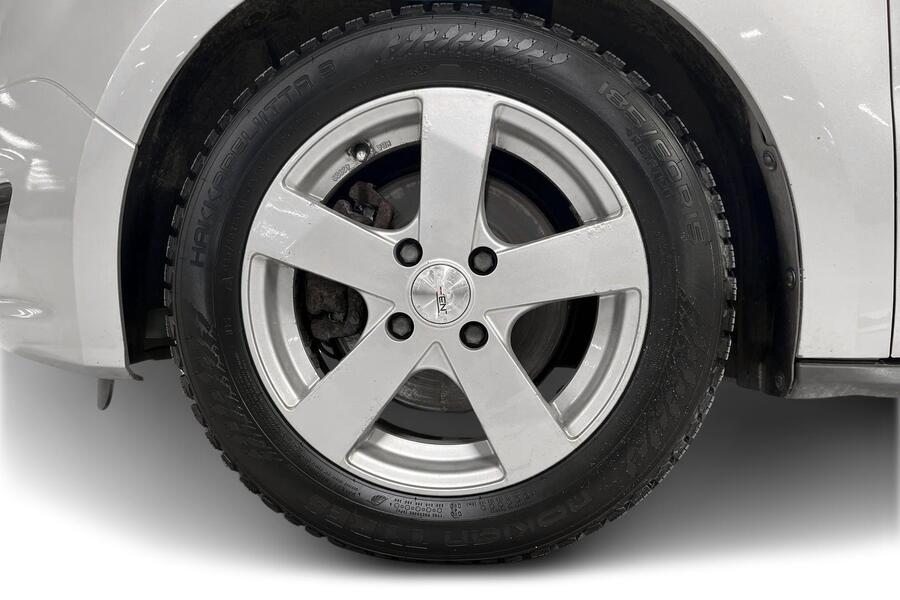 Ford Tourneo Courier vaihtoauto