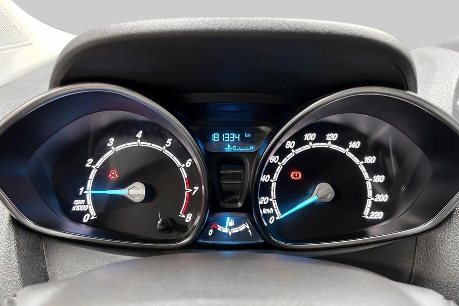 Ford Tourneo Courier vaihtoauto