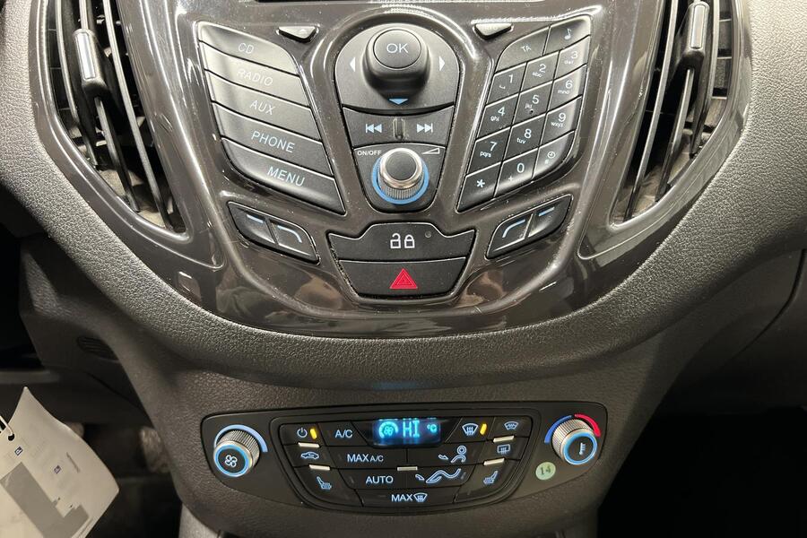 Ford Tourneo Courier vaihtoauto