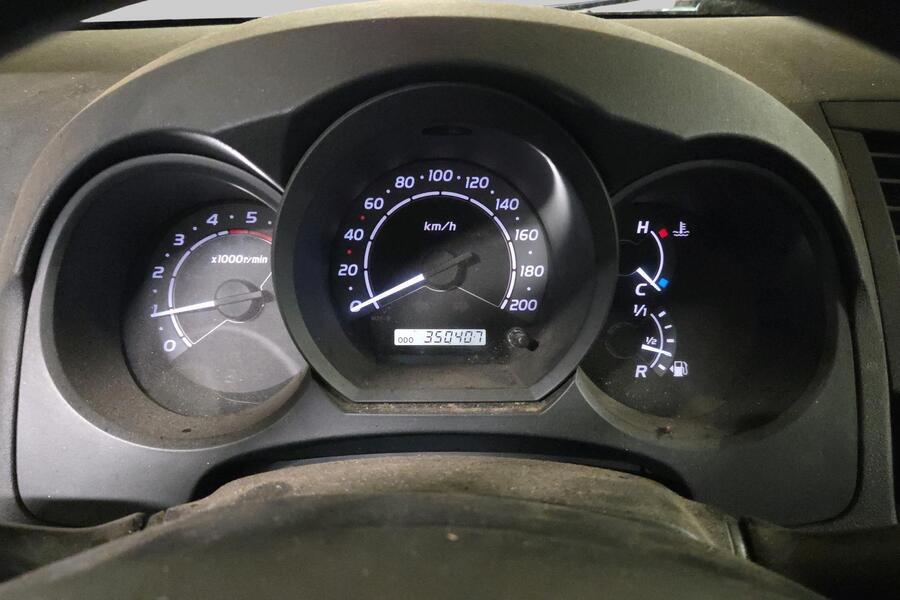 Toyota Hilux vaihtoauto