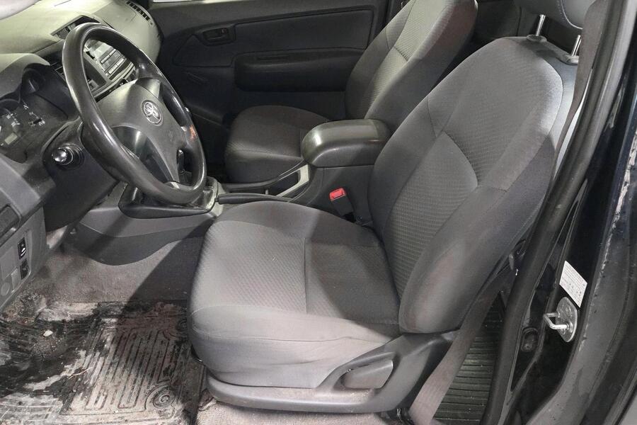 Toyota Hilux vaihtoauto