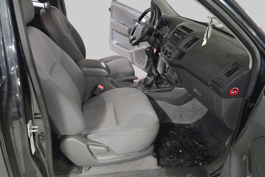 Toyota Hilux vaihtoauto