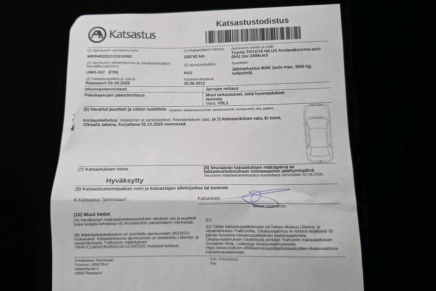 Toyota Hilux vaihtoauto