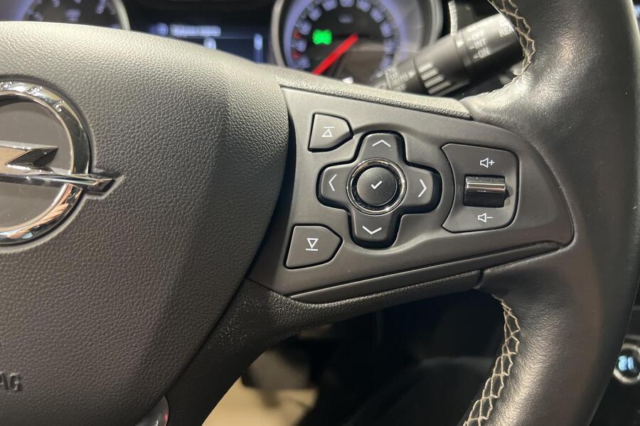 Opel Astra vaihtoauto