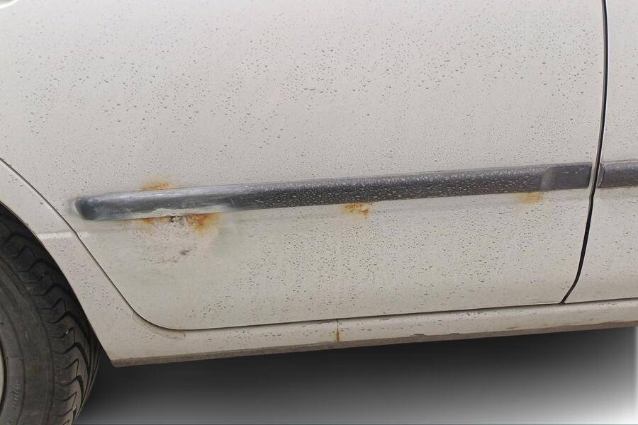 Nissan Primera vaihtoauto