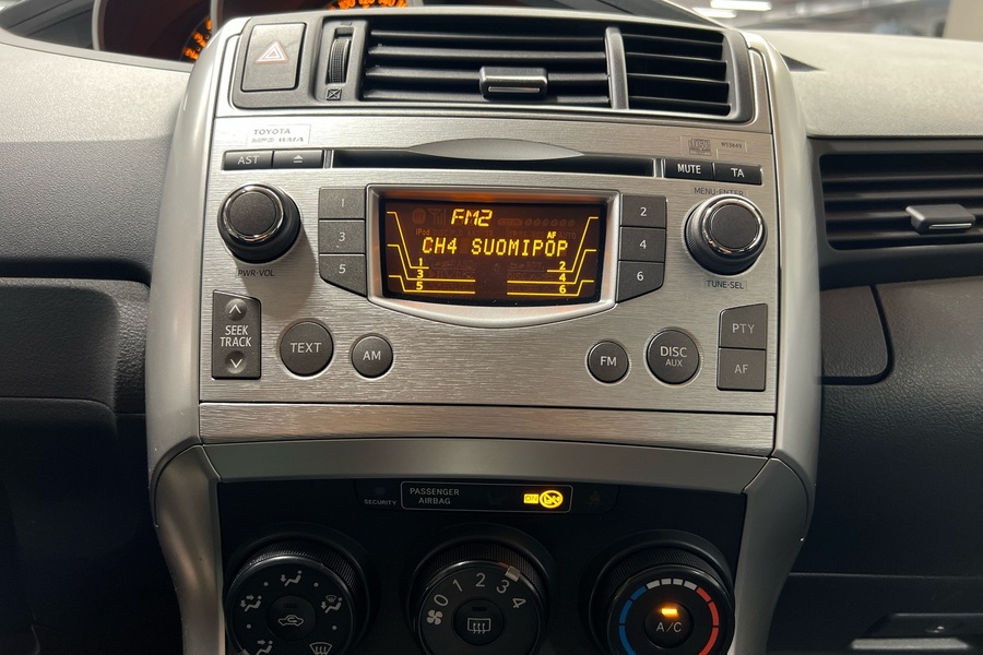 Toyota Verso vaihtoauto