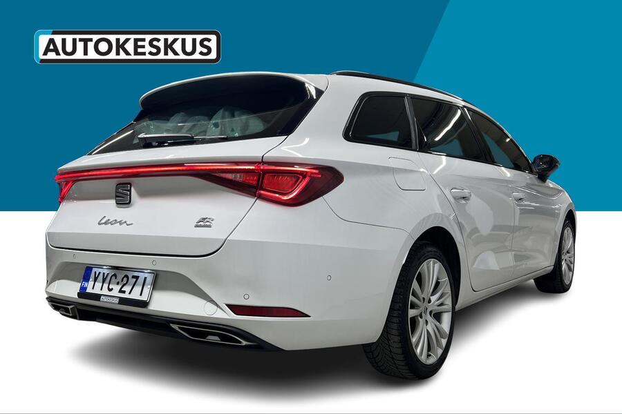 SEAT Leon Sportstourer vaihtoauto