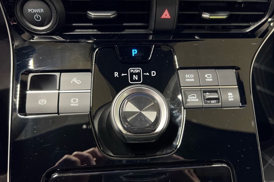 Toyota bZ4X vaihtoauto