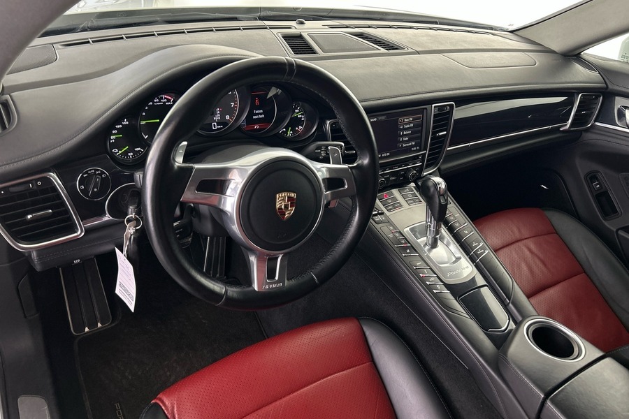 Porsche Panamera vaihtoauto