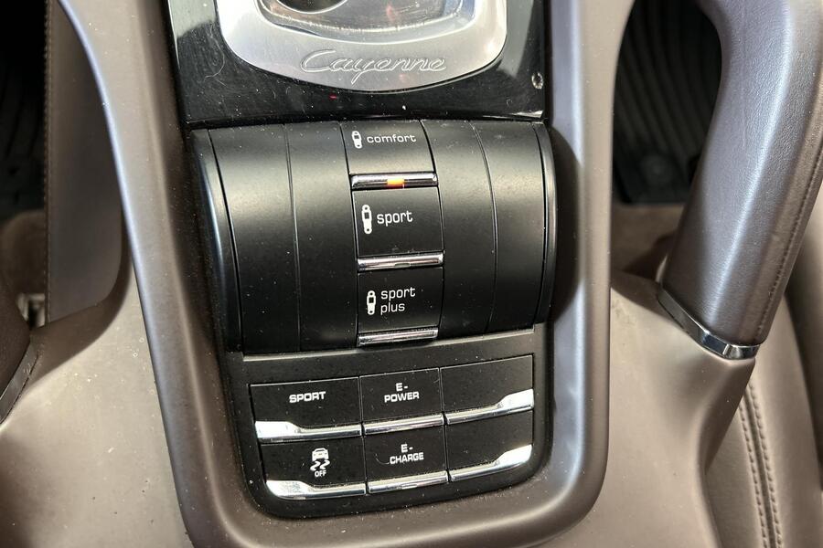 Porsche Cayenne vaihtoauto