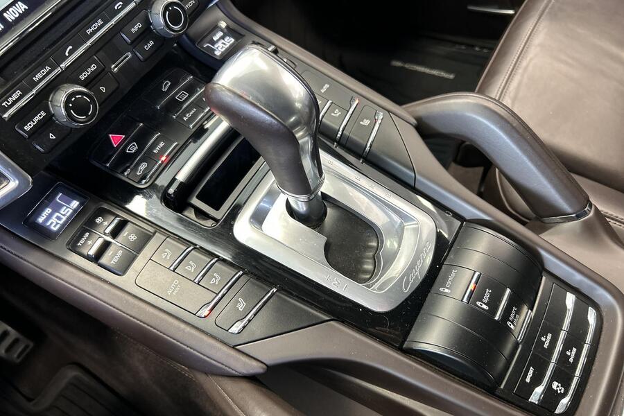 Porsche Cayenne vaihtoauto