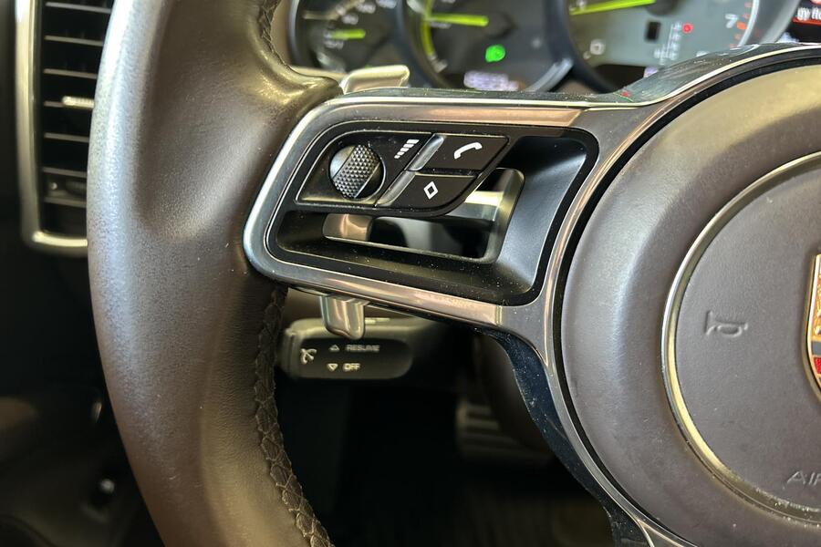 Porsche Cayenne vaihtoauto