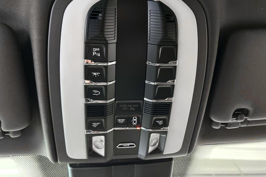 Porsche Cayenne vaihtoauto