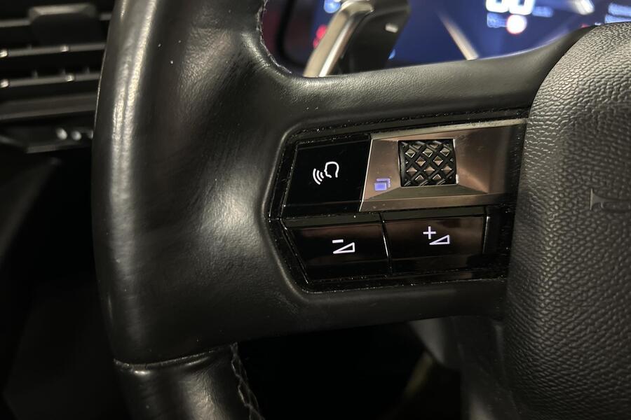 DS 7 Crossback vaihtoauto