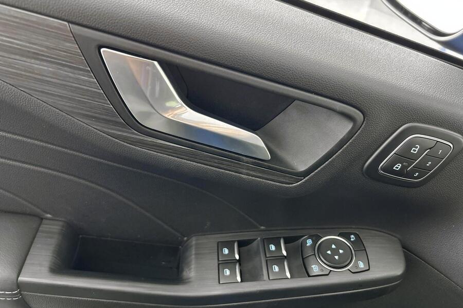 Ford Kuga vaihtoauto