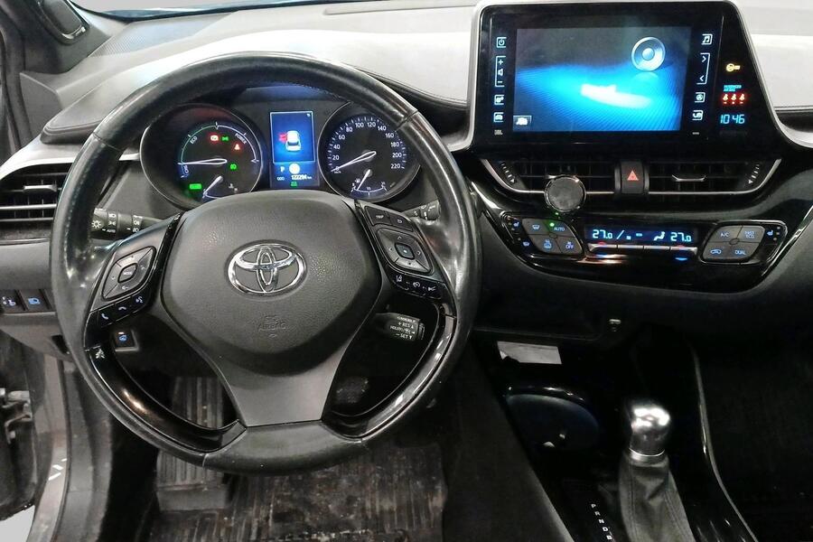 Toyota C-HR vaihtoauto