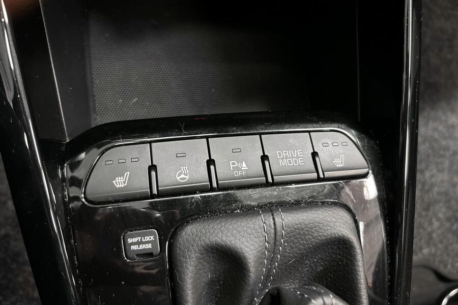 Kia Stonic vaihtoauto