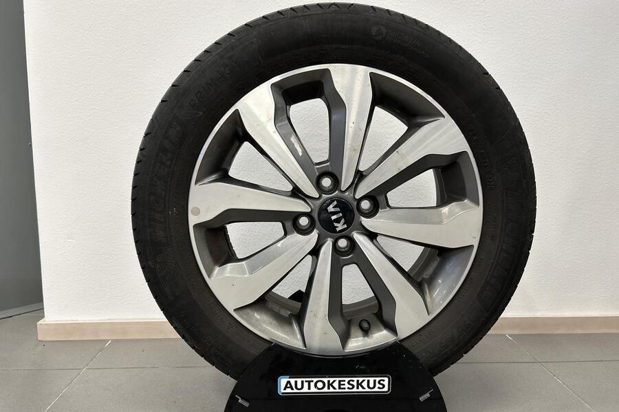 Kia Stonic vaihtoauto