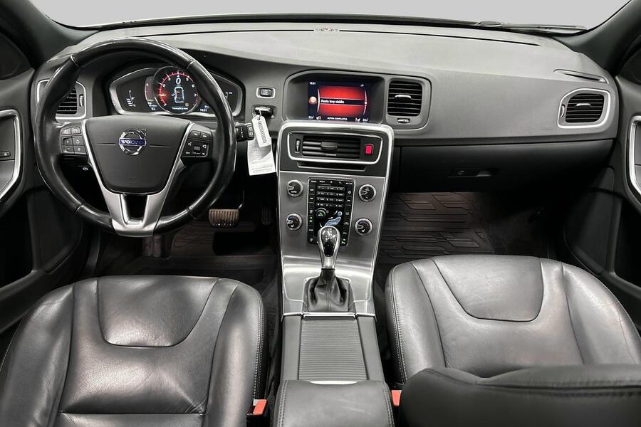 Volvo V60 vaihtoauto