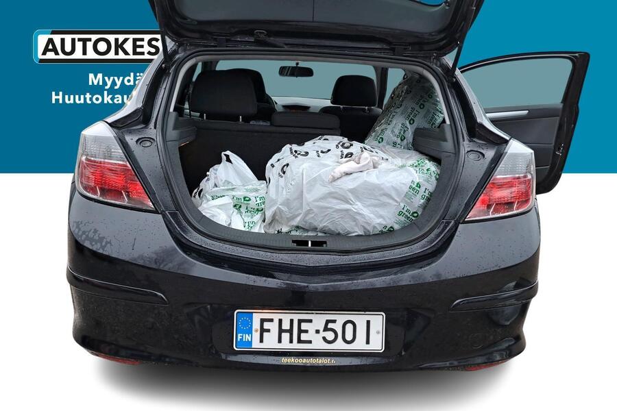 Opel Astra vaihtoauto