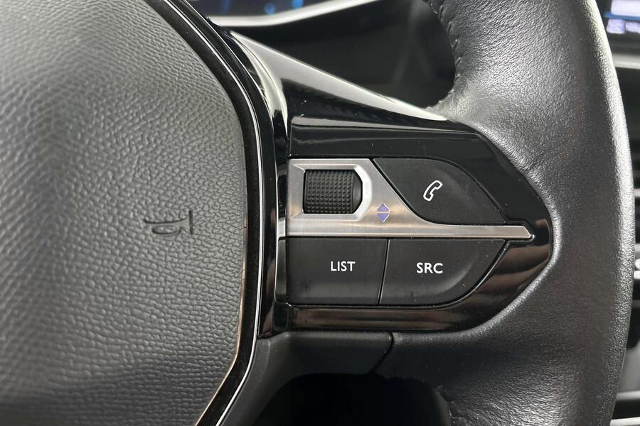 Peugeot e-2008 vaihtoauto