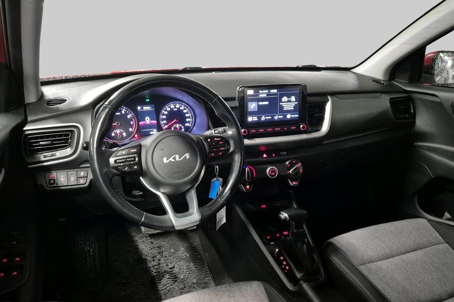 Kia Stonic vaihtoauto