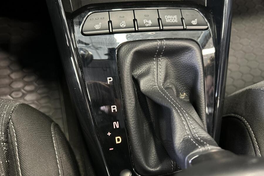 Kia Stonic vaihtoauto