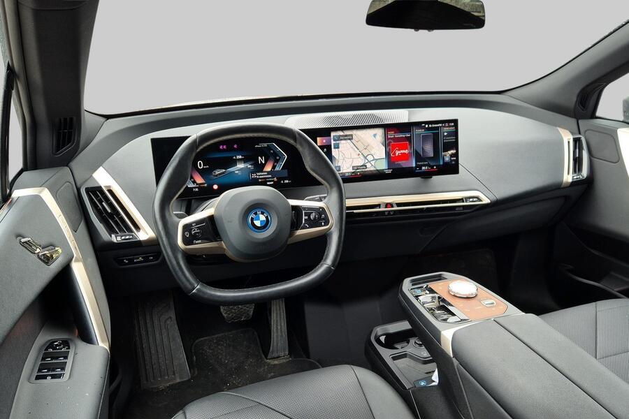 BMW iX vaihtoauto